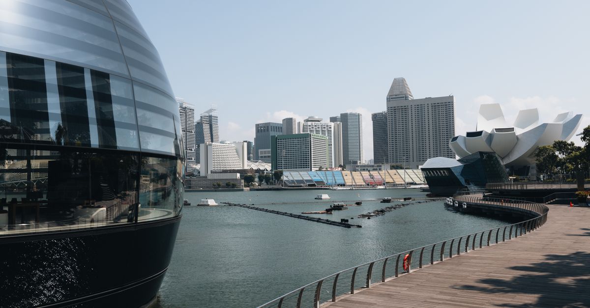 découvrez l’artscience museum de singapour, un lieu où art, science et technologie se rencontrent à travers des expositions immersives et inspirantes.
