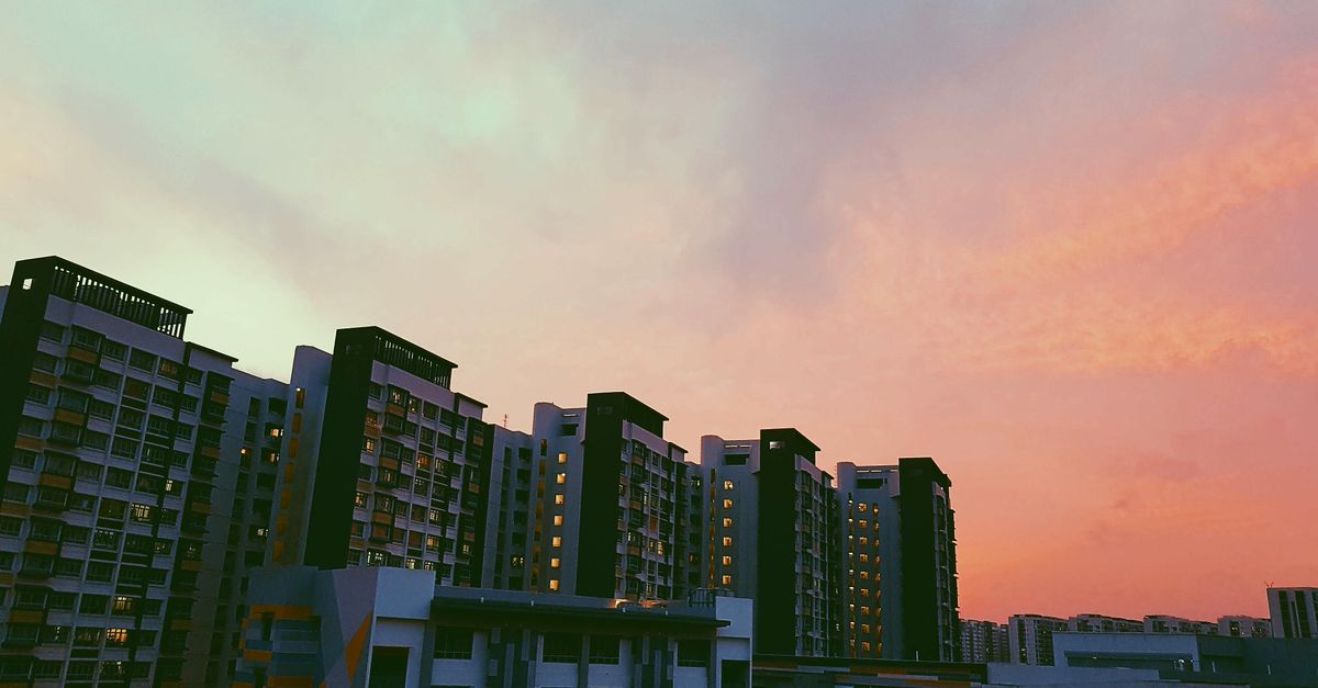 Discover Singapore’s housing market: types of accommodation, prices, rental options and advice for finding suitable accommodation.