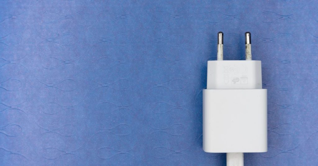 découvrez les prises électriques à singapour : type de fiche, tension, fréquence et adaptateurs nécessaires pour recharger vos appareils en voyage.