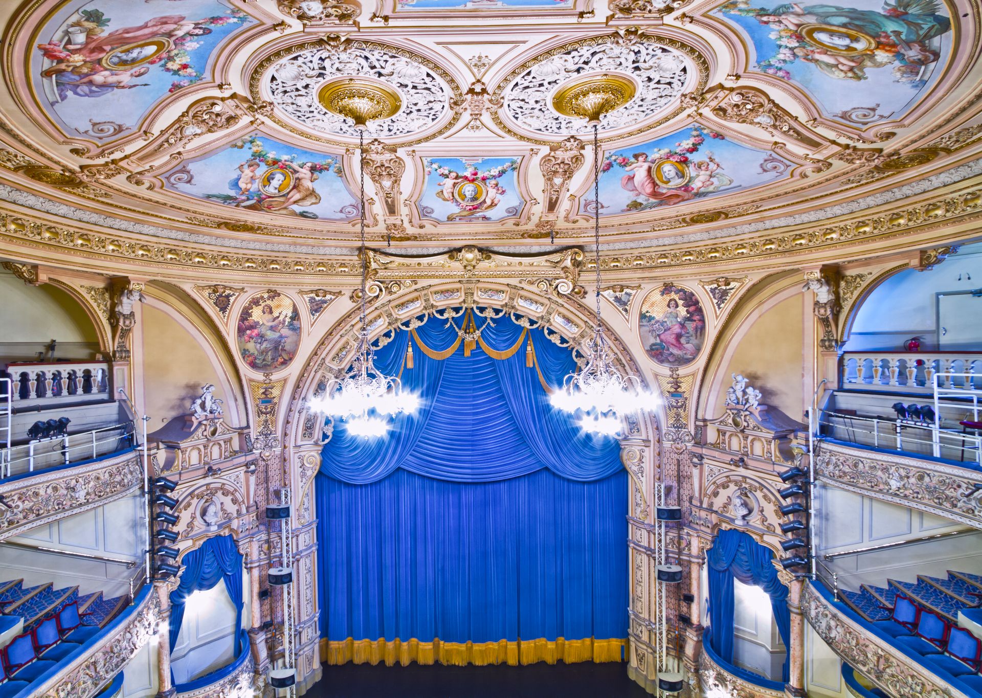 Théâtre
